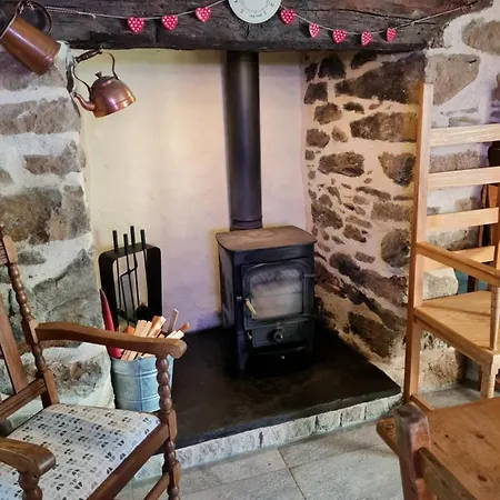 Anvil House, The Old Forge *
